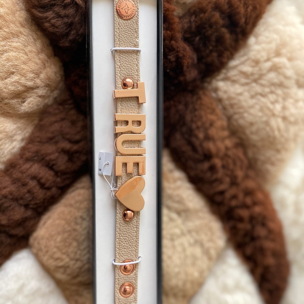 True bracelet. “BCBGENERATION”